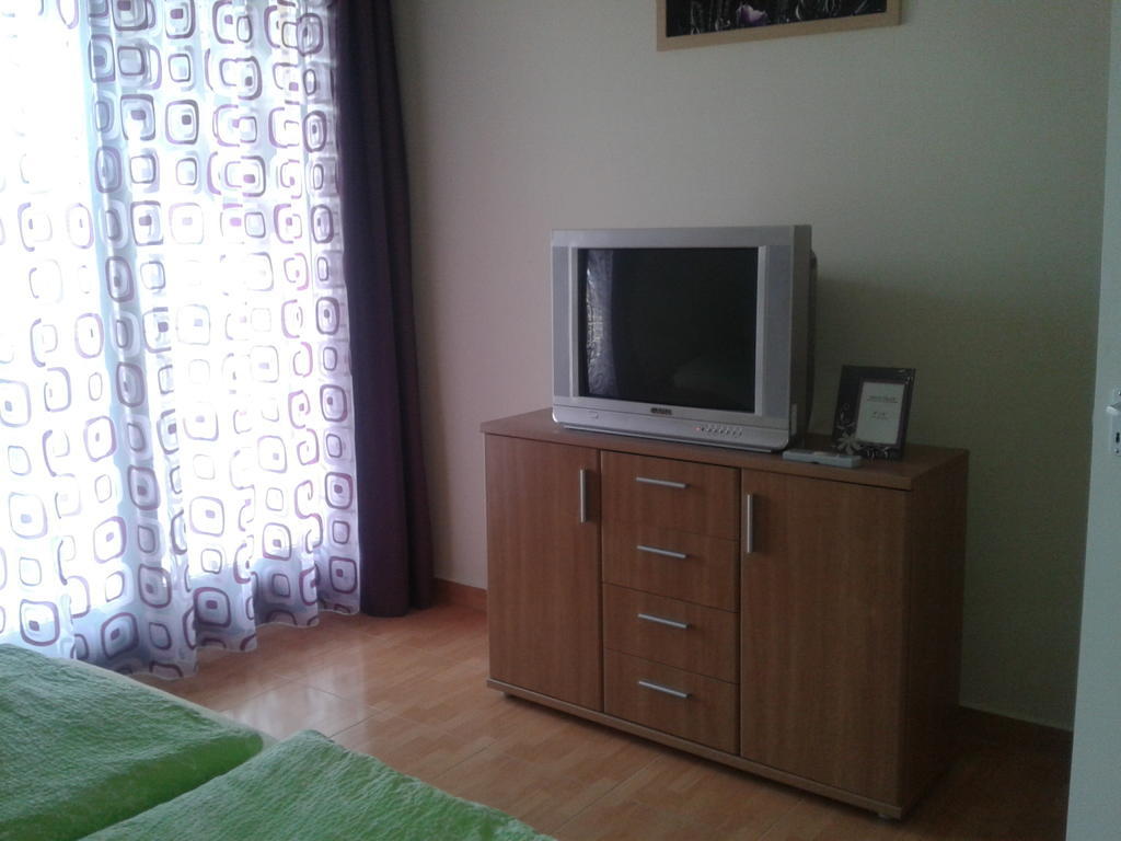 Hatarmenti Vendeghaz Zsira Zimmer foto